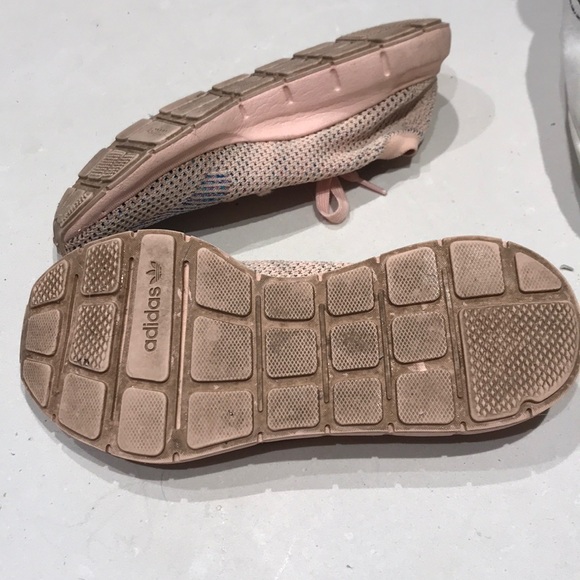 Pink mesh Adidas trainers - Picture 5 of 5